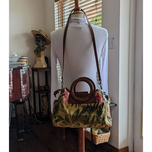 Fossil flower canvas/leather with wooden handle handbag - Picture 13 of 13